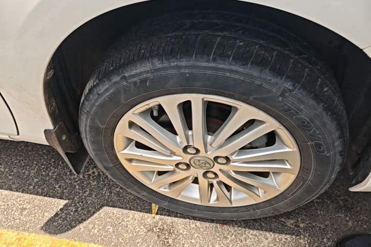 Used Toyota Vios 2017 1.5L CVT Innovation Edition Right Front Wheel Hub