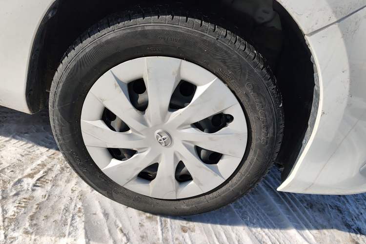 Used Toyota Vios 2017 1.5L Manual Trend Edition Right Front Wheel Hub