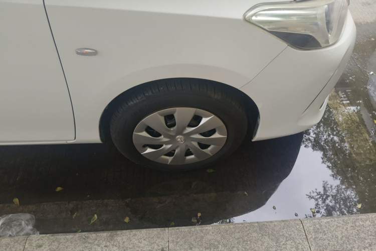 Used Toyota Vios 2017 1.5L CVT Innovation Edition Right Front Wheel Hub