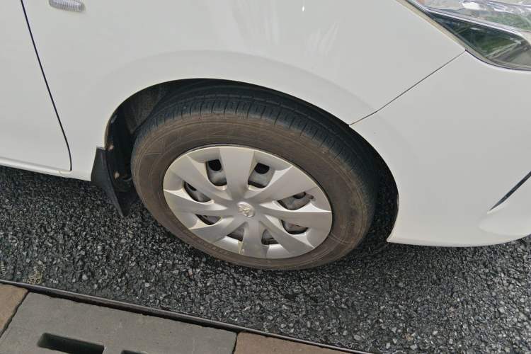 Used Toyota Vios 2017 1.5L CVT Innovation Edition Right Front Wheel Hub