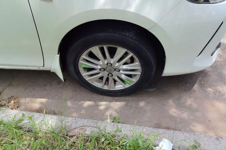 Used Toyota Vios 2017 1.5L CVT Innovation Edition Right Front Wheel Hub