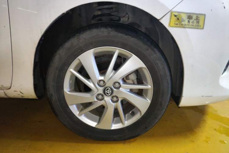 Used Toyota Vios 2017 1.5L CVT Innovation Edition Right Front Wheel Hub