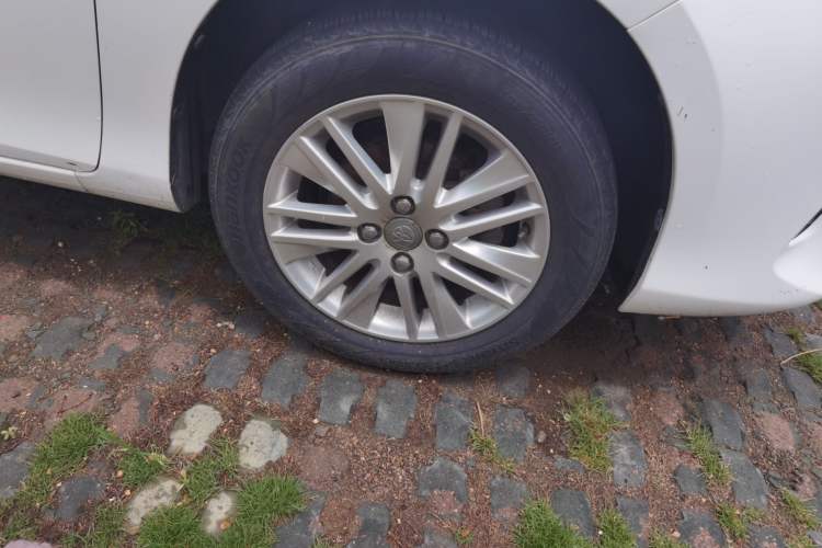 Used Toyota Vios 2017 1.5L CVT Innovation Edition Right Front Wheel Hub