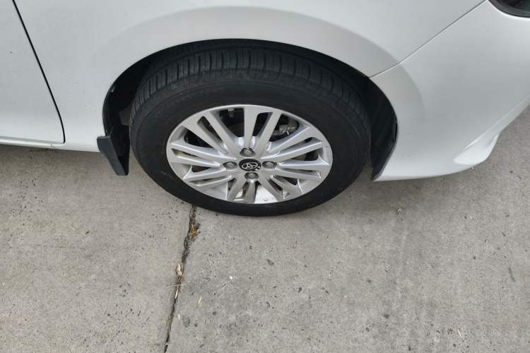 Used Toyota Vios 2017 1.5L CVT Innovation Edition Right Front Wheel Hub
