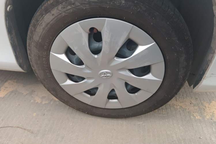 Used Toyota Vios 2017 1.5L CVT Innovation Edition Right Front Wheel Hub