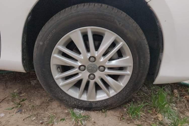 Used Toyota Vios 2017 1.5L Manual Trend Edition Right Front Wheel Hub