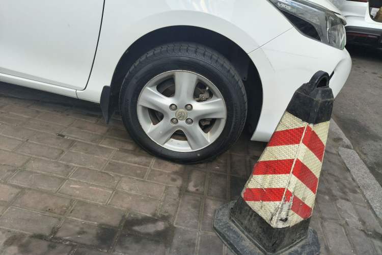 Used Toyota Vios 2017 1.5L CVT Innovation Edition Right Front Wheel Hub