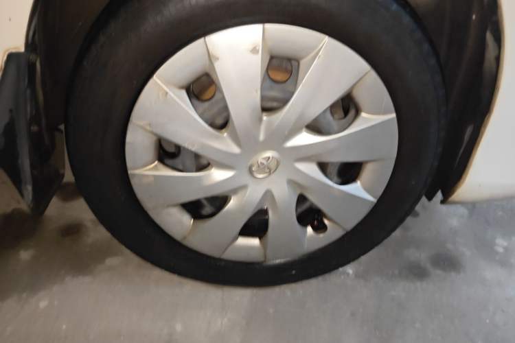 Used Toyota Vios 2017 1.5L CVT Innovation Edition Right Front Wheel Hub
