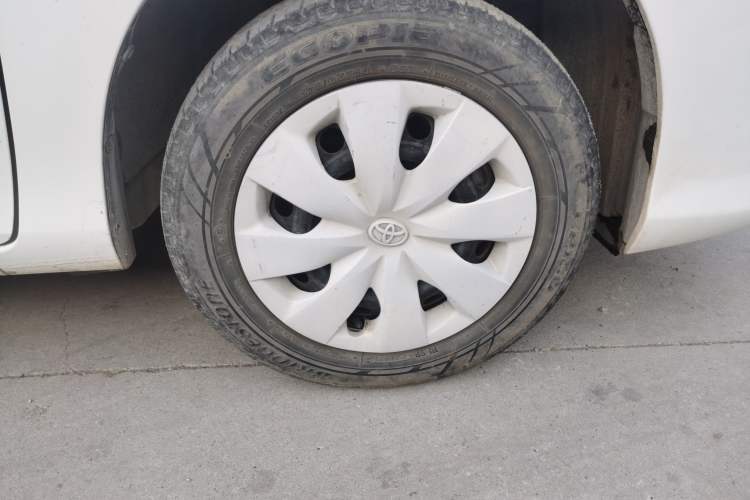 Used Toyota Vios 2017 1.3L Manual Rui Xing Edition Right Front Wheel Hub