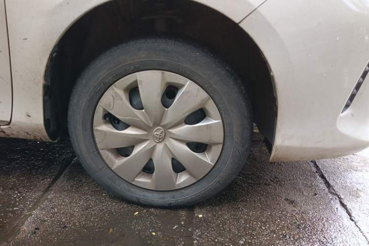Used Toyota Vios 2017 1.3L Manual Front-Drive Version Right Front Wheel Hub