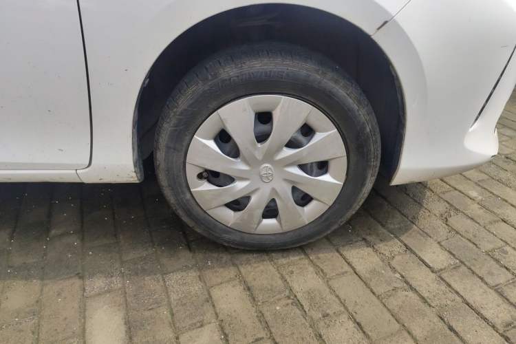 Used Toyota Vios 2017 1.5L Manual Trend Edition Right Front Wheel Hub