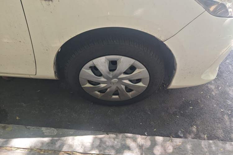 Used Toyota Vios 2017 1.5L Manual Trend Edition Right Front Wheel Hub