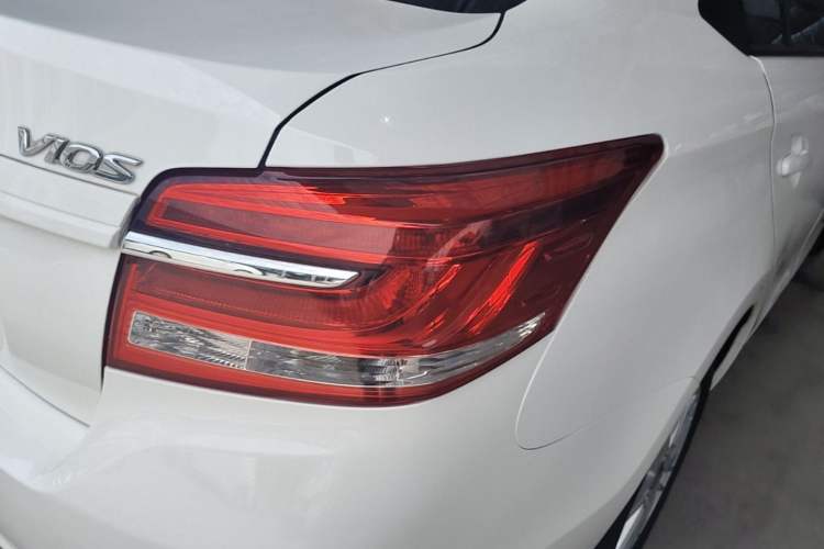 Used Toyota Vios 2017 1.3L CVT Sharp Edition Right Rear Taillight