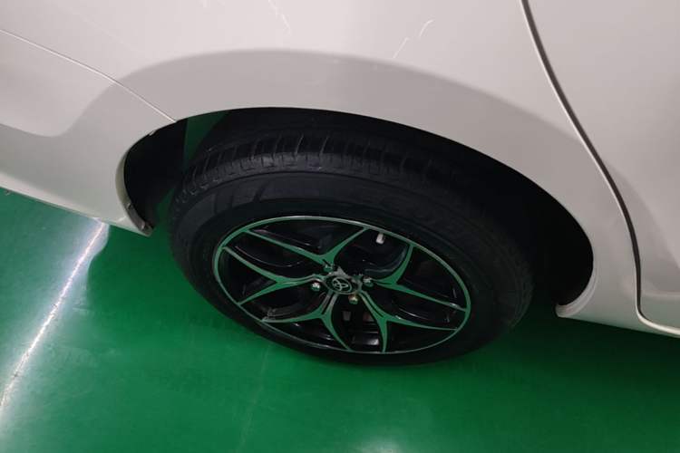Used Toyota Vios 2017 1.5L Manual Trend Edition Right Rear Wheel Hub