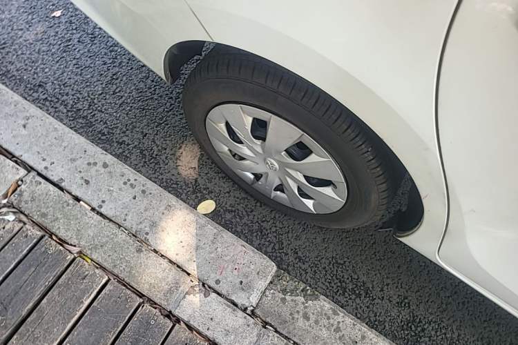 Used Toyota Vios 2017 1.3L CVT Sharp Edition Right Rear Wheel Hub