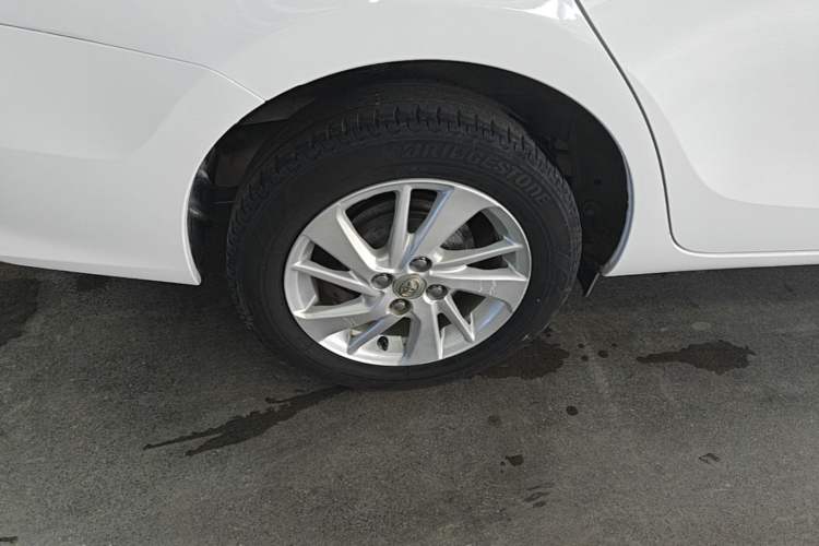 Used Toyota Vios 2017 1.5L CVT Innovation Edition Right Rear Wheel Hub