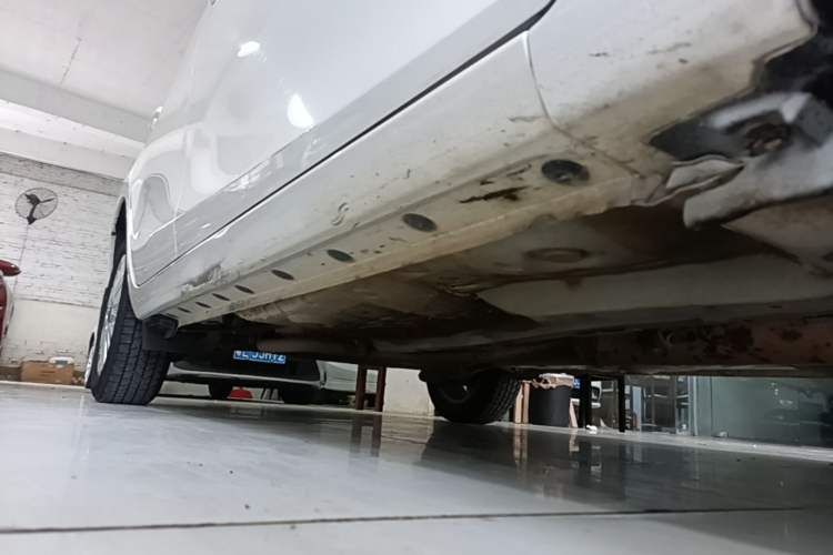 Used Toyota Vios 2017 1.5L CVT Innovation Edition Right Side Sill