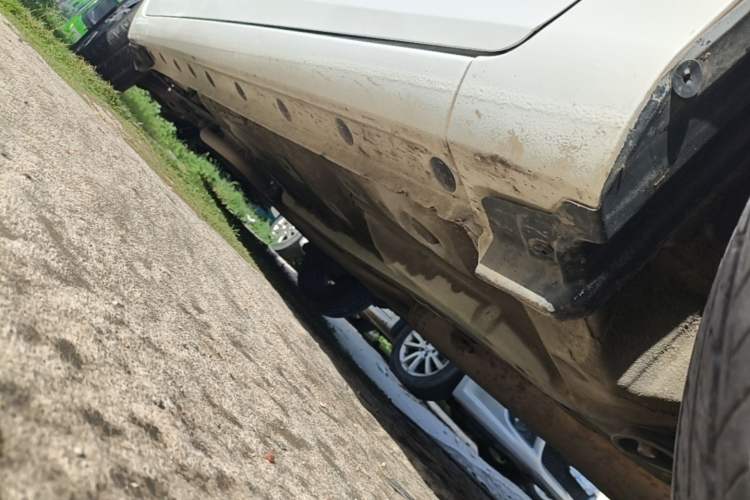 Used Toyota Vios 2017 1.5L CVT Innovation Edition Right Side Sill
