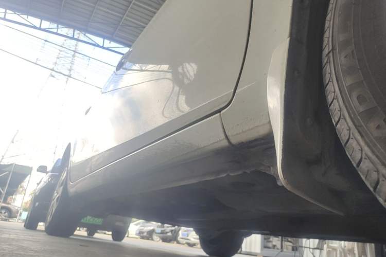 Used Toyota Vios 2017 1.5L CVT Innovation Edition Right Side Sill