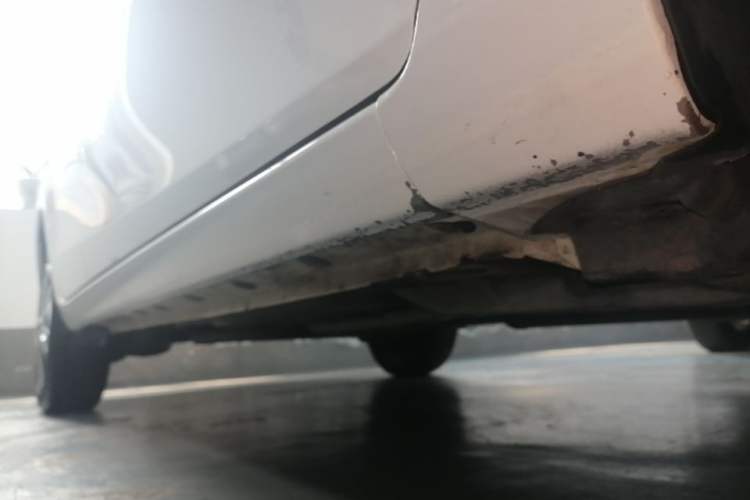 Used Toyota Vios 2017 1.5L CVT Innovation Edition Right Side Sill
