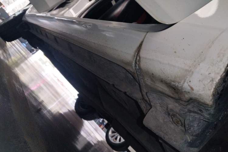 Used Toyota Vios 2017 1.5L CVT Innovation Edition Right Side Sill