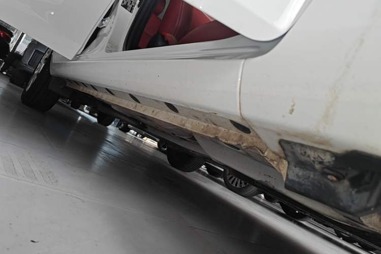 Used Toyota Vios 2017 1.5L Manual Trend Edition Right Side Sill