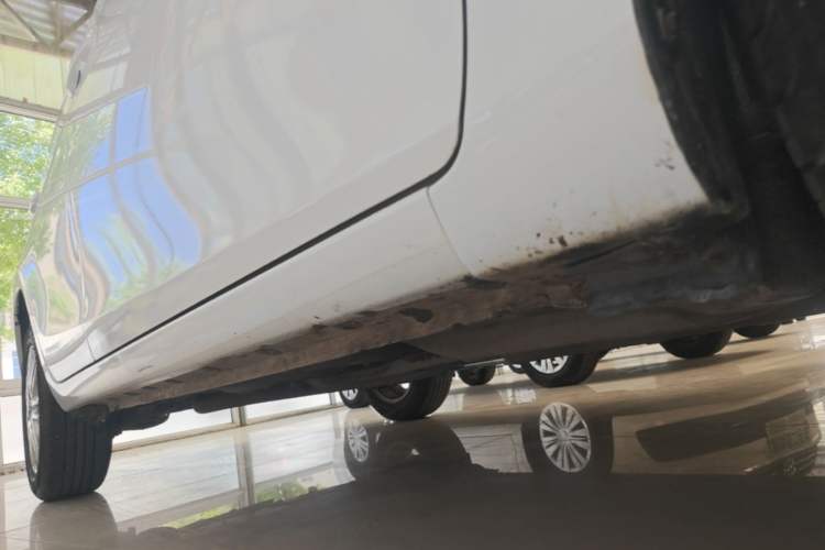 Used Toyota Vios 2017 1.5L CVT Innovation Edition Right Side Sill