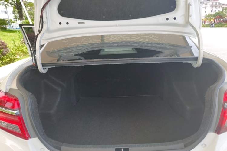Used Toyota Vios 2017 1.5L CVT Innovation Edition Trunk