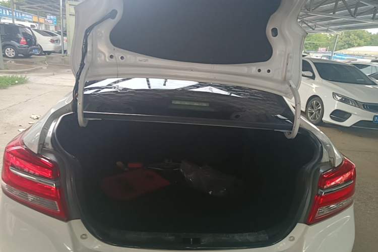 Used Toyota Vios 2017 1.3L Manual Front-Drive Version Trunk