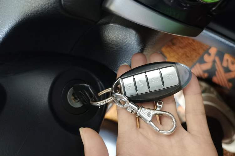 Used Toyota Vios 2017 1.3L Manual Front-Drive Version Vehicle Key