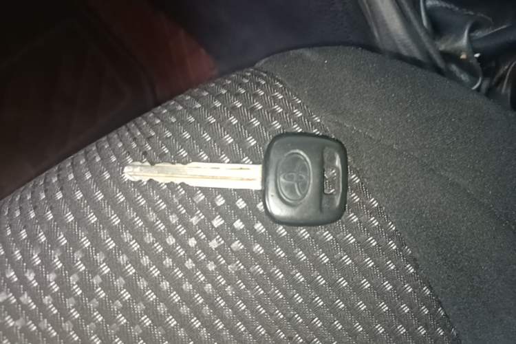 Used Toyota Vios 2017 1.3L Manual Front-Drive Version Vehicle Key