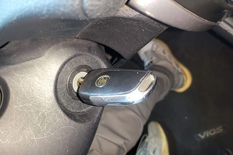 Used Toyota Vios 2017 1.3L CVT Sharp Edition Vehicle Key