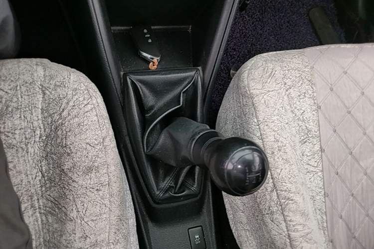 Used Toyota Vios 2017 1.3L Manual Front-Drive Version Gear Lever