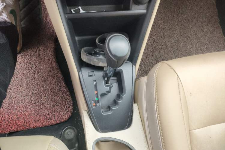 Used Toyota Vios 2017 1.5L CVT Innovation Edition Gear Lever