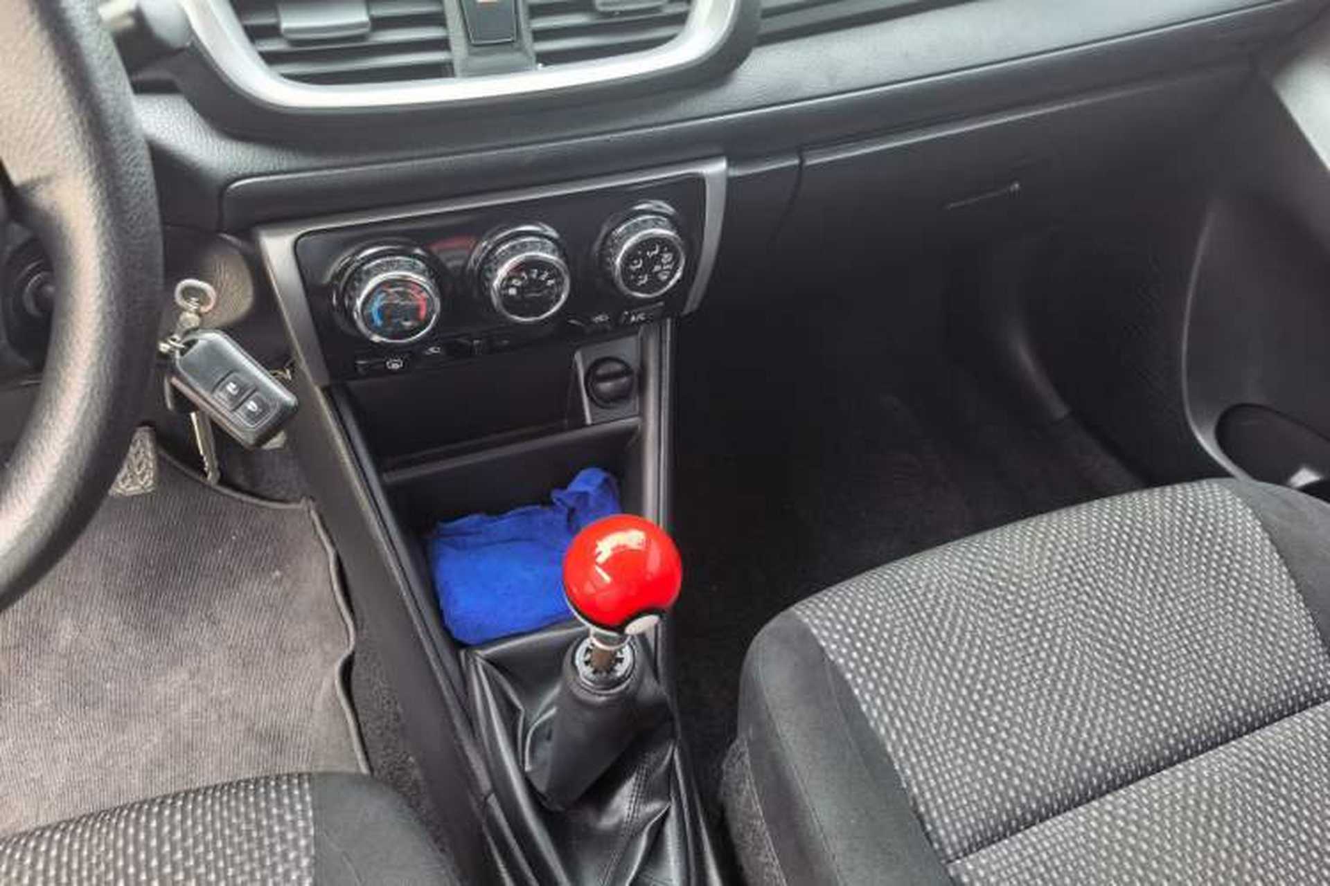 Used Toyota Vios 2017 1.5L Manual Trend Edition Gear Lever