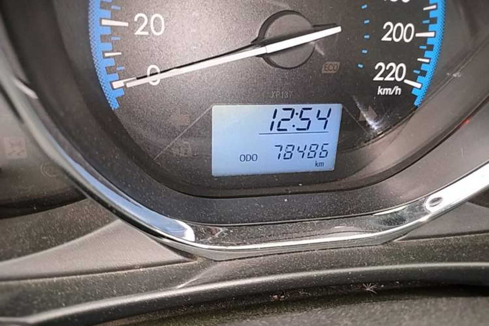 Used Toyota Vios 2017 1.3L Manual Front-Drive Version Odometer Close Up