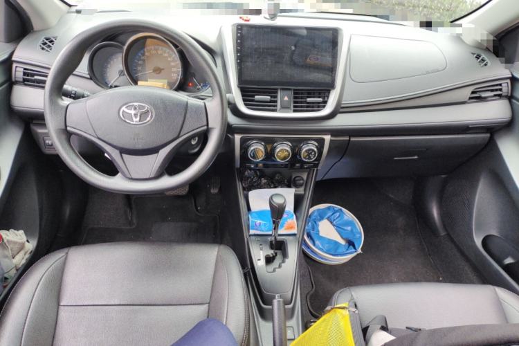 Used Toyota Vios 2019 1.5L CVT Innovation Edition Center Console