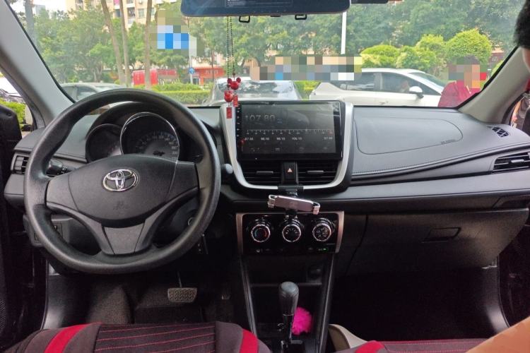 Used Toyota Vios 2019 1.5L CVT Innovation Edition Center Console
