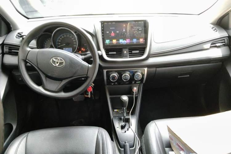 Used Toyota Vios 2019 1.5L CVT Innovation Edition Center Console