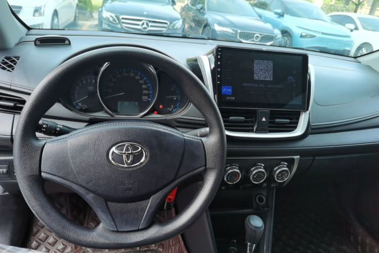 Used Toyota Vios 2019 1.5L CVT Innovation Edition Center Console