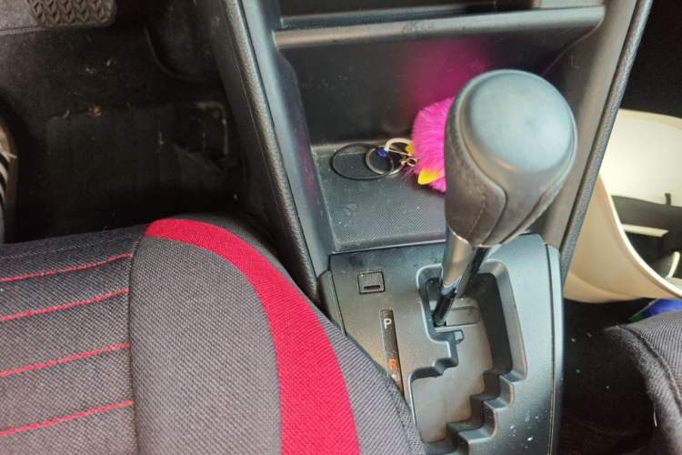 Used Toyota Vios 2019 1.5L CVT Innovation Edition Gear Lever