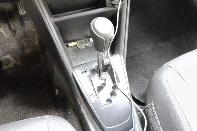 Used Toyota Vios 2019 1.5L CVT Innovation Edition Gear Lever