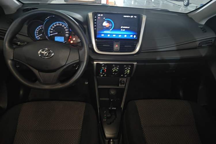 Used Toyota Vios 2019 1.5L CVT Innovation Edition Center Console