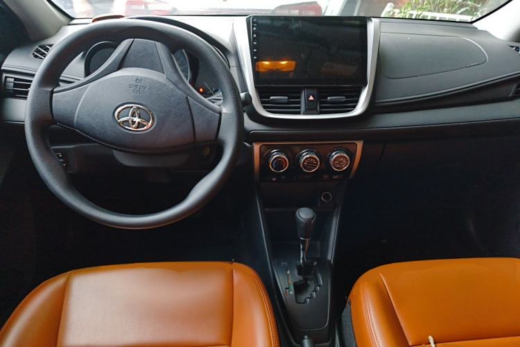 Used Toyota Vios 2019 1.5L CVT Innovation Edition Center Console