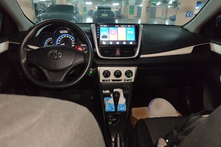 Used Toyota Vios 2019 1.5L CVT Innovation Edition Center Console