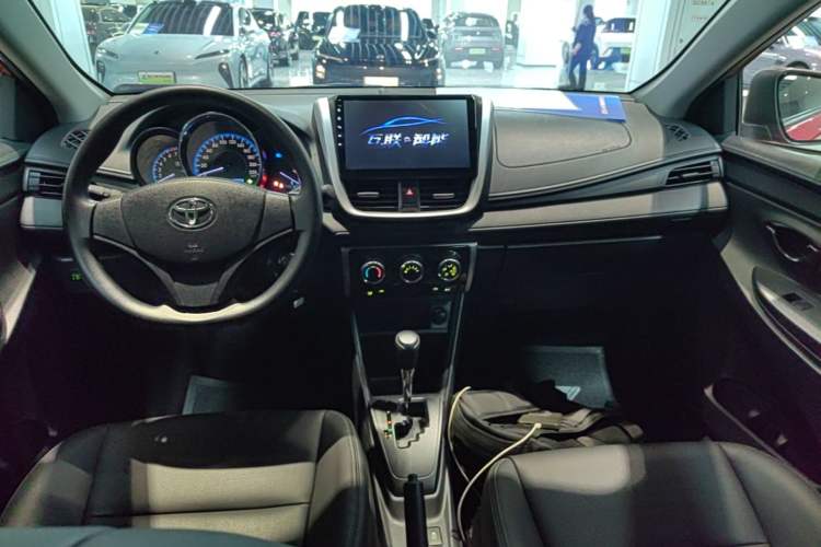Used Toyota Vios 2019 1.5L CVT Innovation Edition Center Console