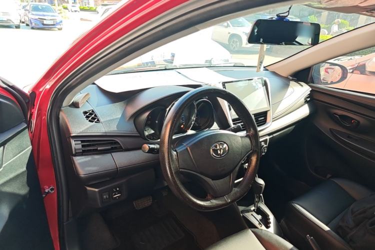 Used Toyota Vios 2019 1.5L CVT Innovation Edition Center Console