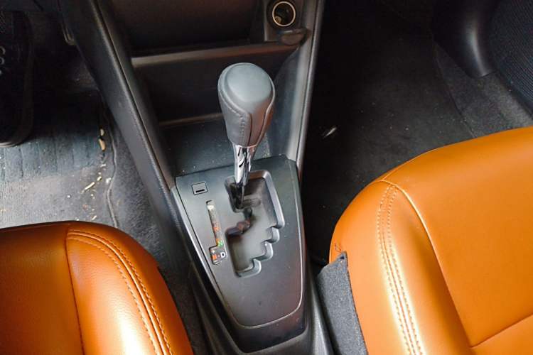 Used Toyota Vios 2019 1.5L CVT Innovation Edition Gear Lever