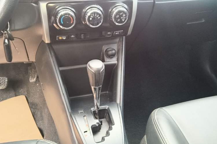 Used Toyota Vios 2019 1.5L CVT Innovation Edition Gear Lever