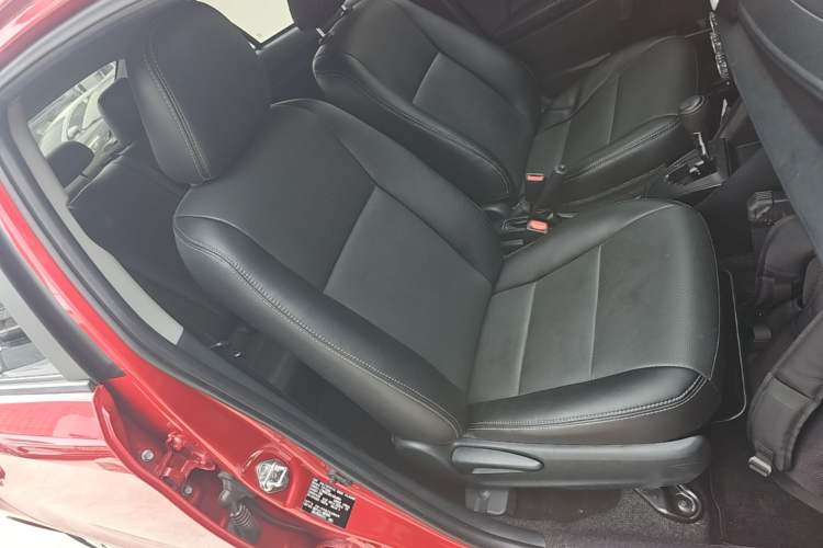 Used Toyota Vios 2019 1.5L CVT Innovation Edition Right Front Seat